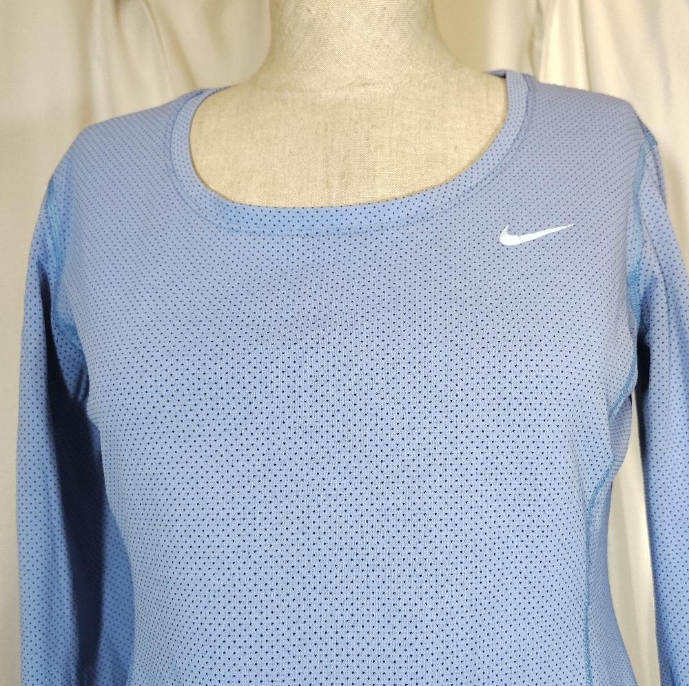 Nike Running Long Sleeve, Women Blue Dri-Fit  Breathable, Round Neck, S - Picture 4 of 12